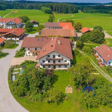 Gilg-Kraeuterhof Appartement Schnaitsee Buitenkant foto